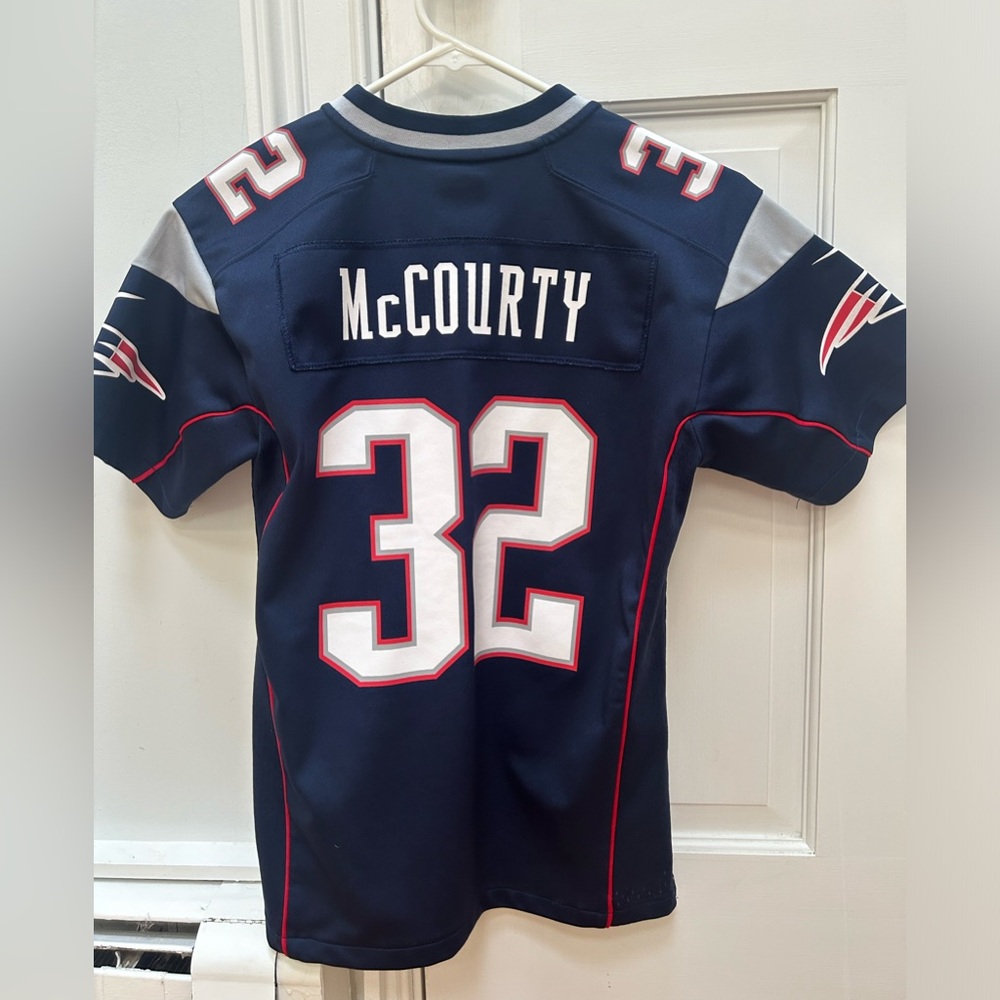 Devin McCourty Patriots jersey. Youth Medium.
